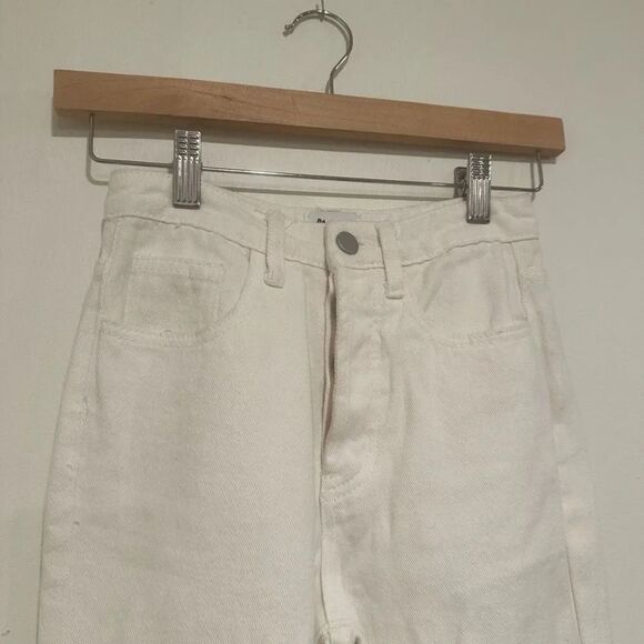 Princess Polly Women’s Button Fly Flare High Rise White Jeans Size 0 - Picture 3 of 6